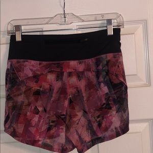 Lulu Lemon Running Short 4”